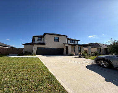 25318 Loch Doon Drive - Photo Thumbnail 1