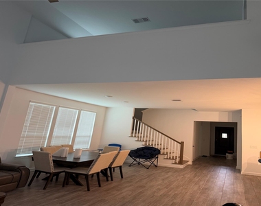 25318 Loch Doon Drive - Photo Thumbnail 17