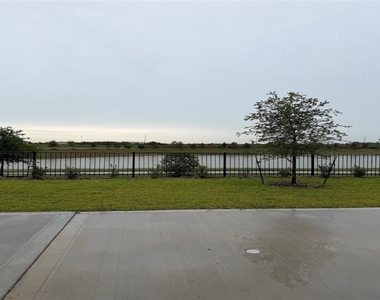 25318 Loch Doon Drive - Photo Thumbnail 27