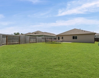 21409 Mary Myrtle Street - Photo Thumbnail 31