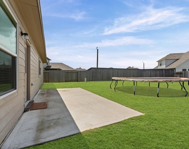 21409 Mary Myrtle Street - Photo Thumbnail 32