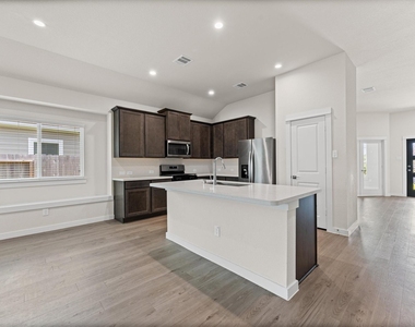 21409 Mary Myrtle Street - Photo Thumbnail 15