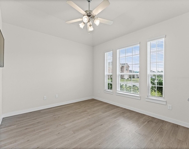 21409 Mary Myrtle Street - Photo Thumbnail 6