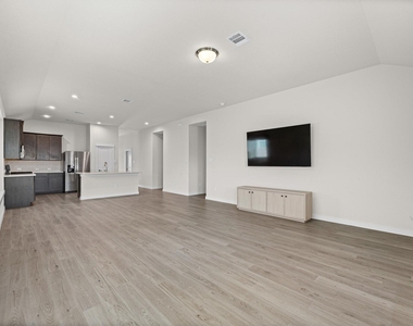 21409 Mary Myrtle Street - Photo Thumbnail 18