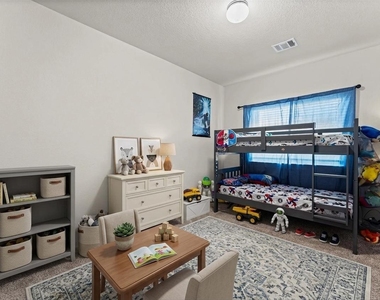 21409 Mary Myrtle Street - Photo Thumbnail 20