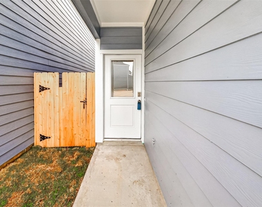 28142 Meadowlark Sky Dr - Photo Thumbnail 4