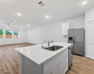 28142 Meadowlark Sky Dr - Photo Thumbnail 7