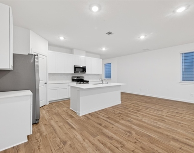 28142 Meadowlark Sky Dr - Photo Thumbnail 8