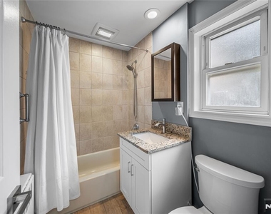 2205 Center - Photo Thumbnail 8