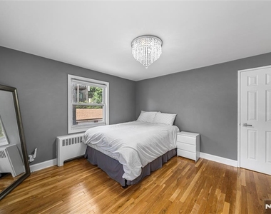 2205 Center - Photo Thumbnail 6