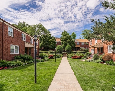 2205 Center - Photo Thumbnail 13