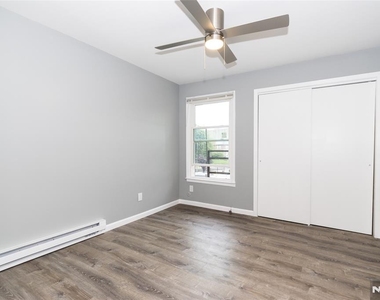 190 Park - Photo Thumbnail 27