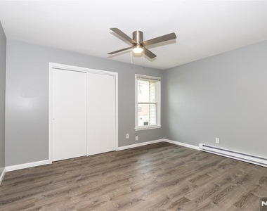 190 Park - Photo Thumbnail 20
