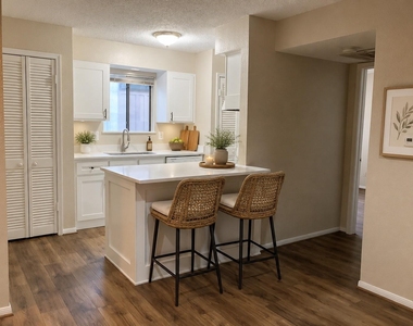 12100 Melville Drive - Photo Thumbnail 16