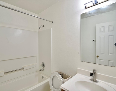21618 Misty Fall Lane - Photo Thumbnail 12