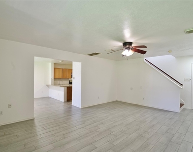 21618 Misty Fall Lane - Photo Thumbnail 4