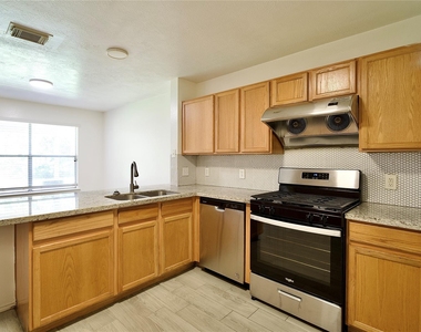 21618 Misty Fall Lane - Photo Thumbnail 11