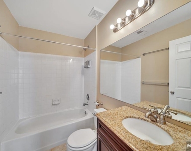 1041 Cumberland - Photo Thumbnail 10