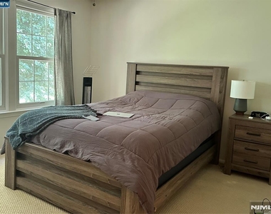 1225 Richmond - Photo Thumbnail 11