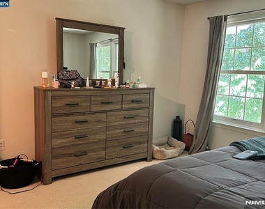 1225 Richmond - Photo Thumbnail 12