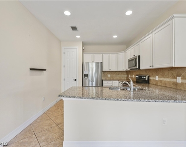 8010 Helena Court - Photo Thumbnail 7