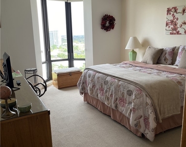 6075 Pelican Bay Boulevard - Photo Thumbnail 8