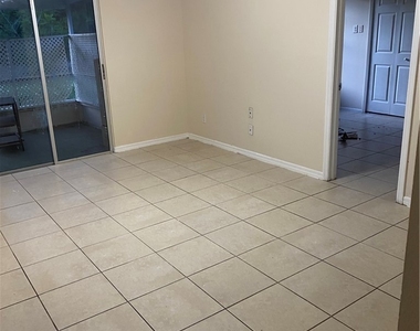 2402 Lantana Avenue - Photo Thumbnail 12