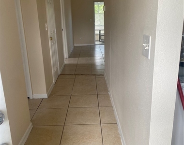 2402 Lantana Avenue - Photo Thumbnail 10