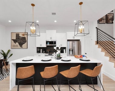 5308 Denmark Street - Photo Thumbnail 9