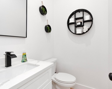 5308 Denmark Street - Photo Thumbnail 15