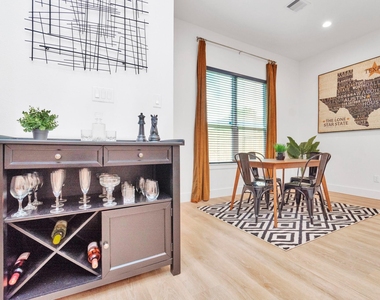 5308 Denmark Street - Photo Thumbnail 7