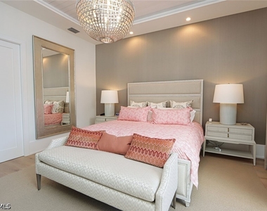 675 2nd Street S - Photo Thumbnail 11