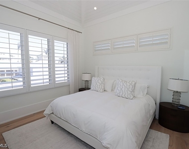 675 2nd Street S - Photo Thumbnail 18