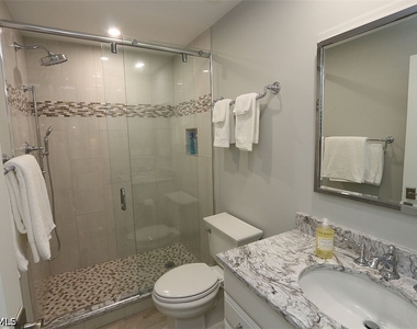 6131 Pelican Bay Boulevard - Photo Thumbnail 9