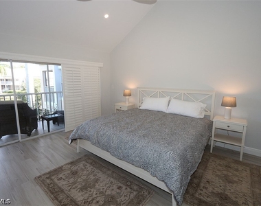 6131 Pelican Bay Boulevard - Photo Thumbnail 18
