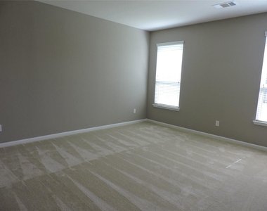1102 Upton Court - Photo Thumbnail 11