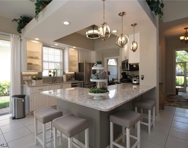 3019 Ellice Way - Photo Thumbnail 16