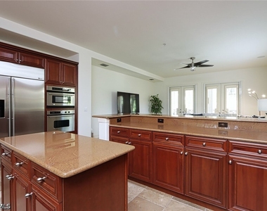 2868 Tiburon Boulevard E - Photo Thumbnail 10