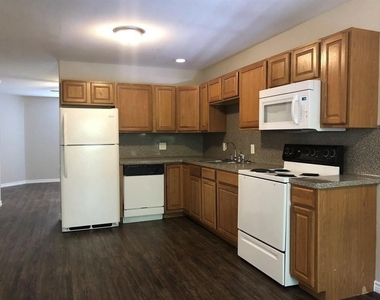 212 Gulf Pump Road - Photo Thumbnail 3