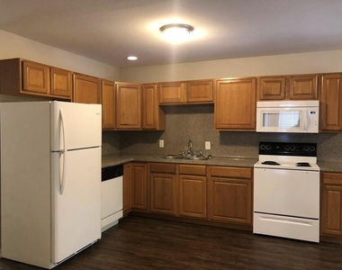 212 Gulf Pump Road - Photo Thumbnail 4