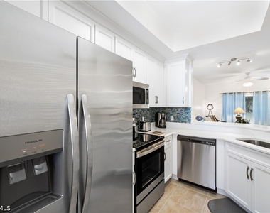 757 Wiggins Lake Drive - Photo Thumbnail 5