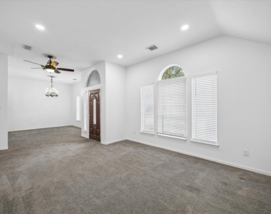 14718 Cypress Green Drive - Photo Thumbnail 10