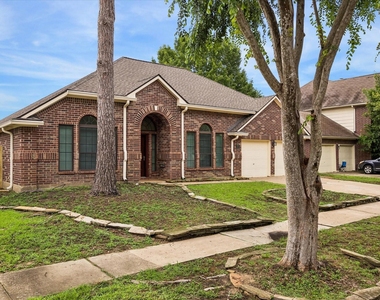 14718 Cypress Green Drive - Photo Thumbnail 4