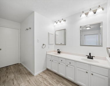 14718 Cypress Green Drive - Photo Thumbnail 26