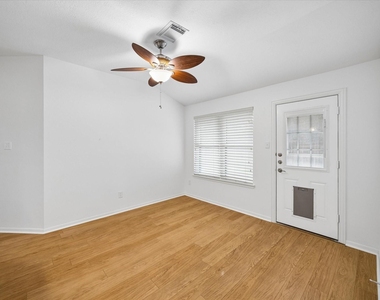 14718 Cypress Green Drive - Photo Thumbnail 14