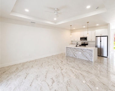 4618 25th Street Sw - Photo Thumbnail 6