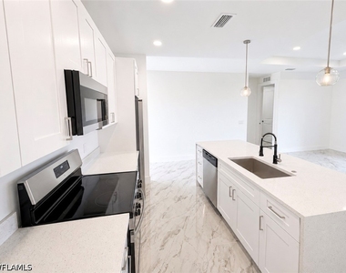 4618 25th Street Sw - Photo Thumbnail 8