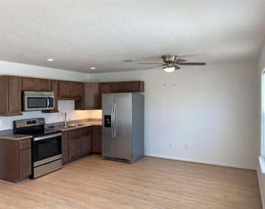 3722 Putnam Drive - Photo Thumbnail 1