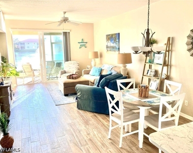 6750 Huntington Lakes Circle - Photo Thumbnail 2