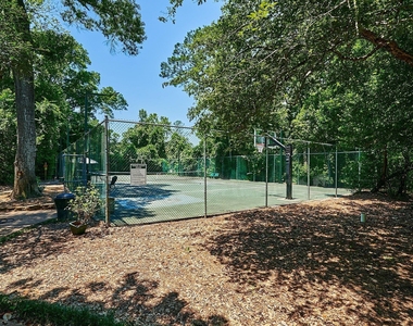 201 Vanderpool Lane - Photo Thumbnail 43
